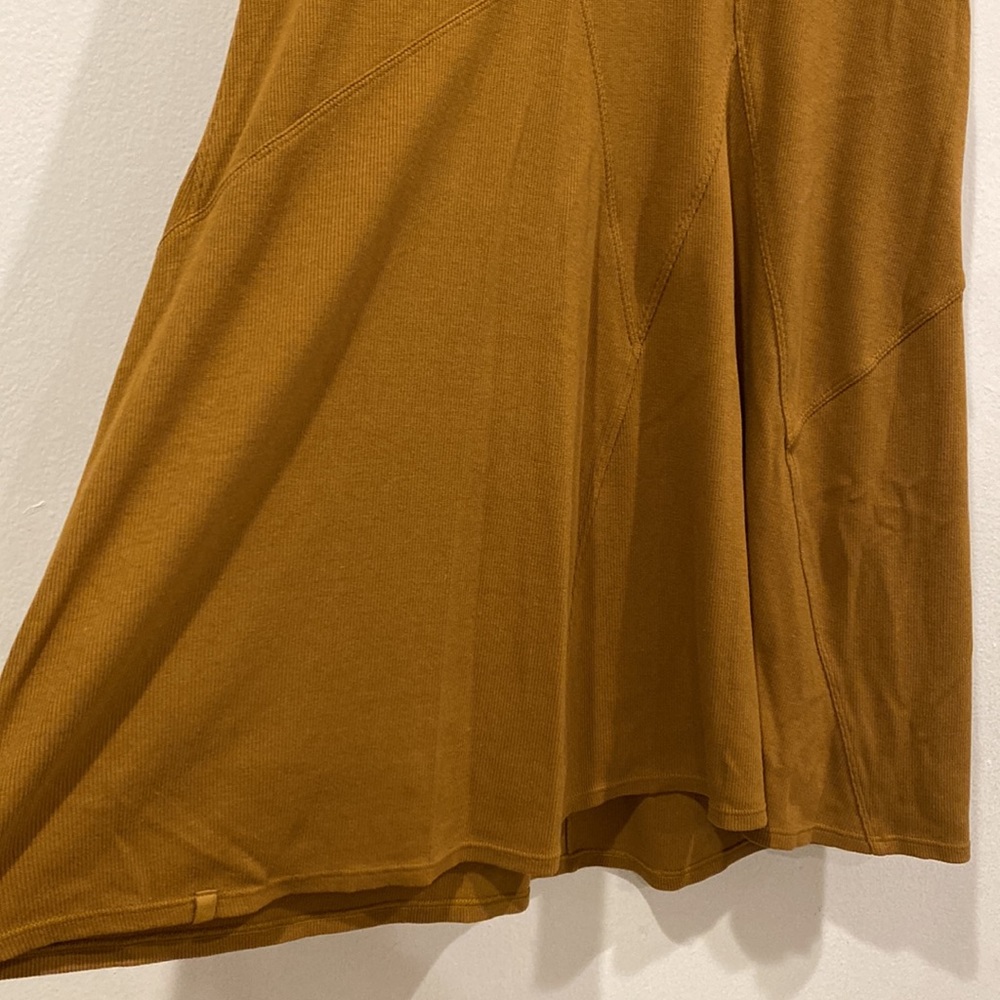 Ribbed Modal Dress - Picture 3 of 8